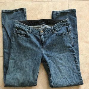 Simply Vera - Vera Wang Boot cut size 6 jeans